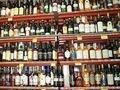 Полицейские изъяли в самарском магазине 186 литров алкоголя
