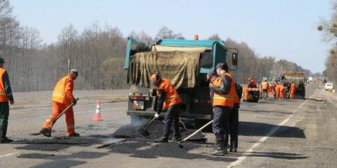 В Самаре к 1 июня 2014 года завершится гарантийный ремонт дорог