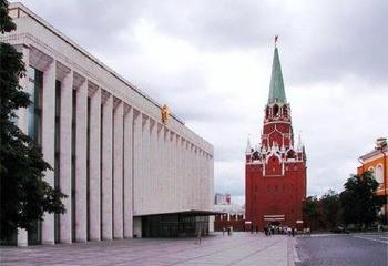 Выпускной бал в Кремле соберет 6 тысяч школьников
