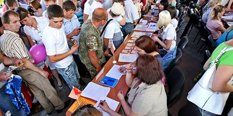 Более 600 украинских беженцев трудоустроили в Самарской области