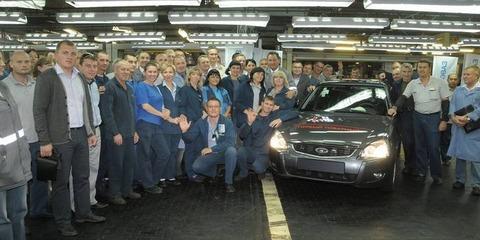 АвтоВАЗ запустил серийное производство Lada Priora с «роботом»