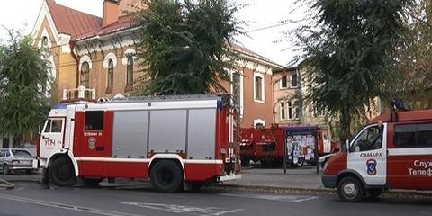 В Самаре из-за пожара около Дома журналиста эвакуировали 10 человек