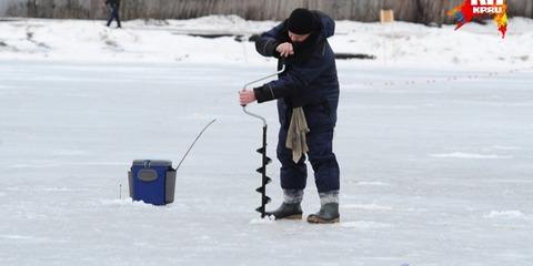 Спасатели предупреждают об опасности выхода на лед