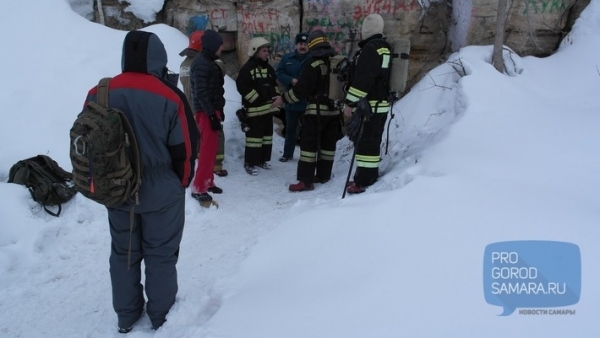 Фото: в задымленной пещере в Сокских штольнях заблудились три человека