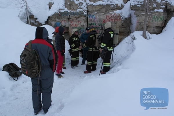 Фото: в задымленной пещере в Сокских штольнях заблудились три человека