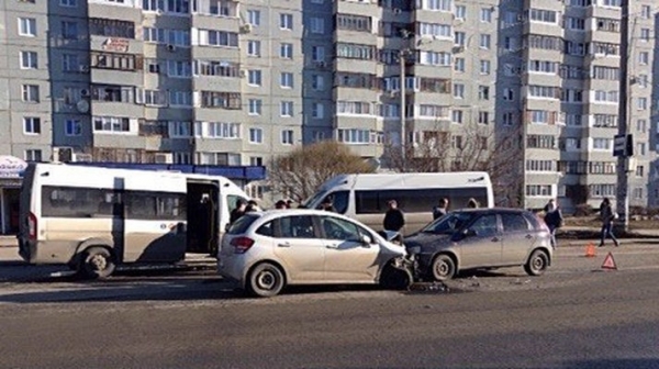 Появились подробности ДТП в Тольятти с участием четырех автомобилей