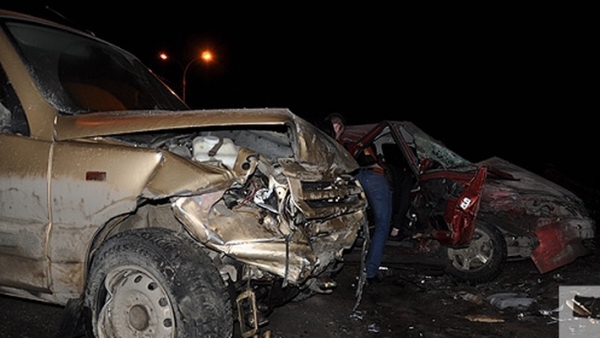 Фото и видео с места ДТП в Тольятти: «Приора» влетела в «Chevrolet Niva», погиб пассажир