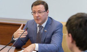  Сенатор Дмитрий Азаров вошел в рейтинг "топ-10" наиболее заметных политиков в категории "федеральные политики"