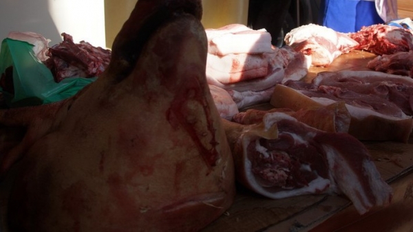 В Самарской области утилизировали задержанную в Курумоче колбасу из Узбекистана