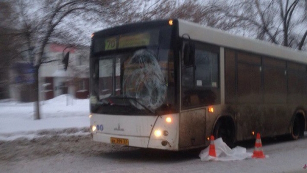 На улице Димитрова водитель автобуса №70 насмерть сбил пешехода