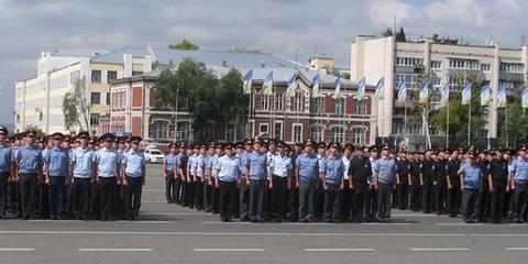 В Самаре из горящего кафе пожарные эвакуировали 200 человек