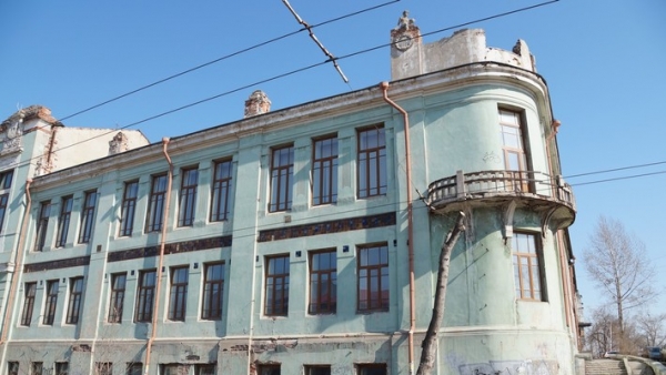 В Самаре законсервировали заброшенное здание реального училища